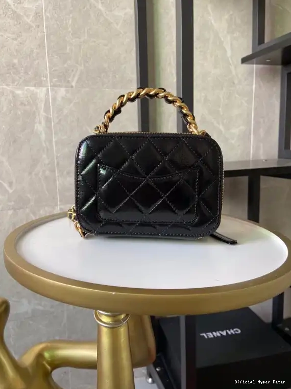 HyperPeter VANITY CHANEL CASE SMALL 0527